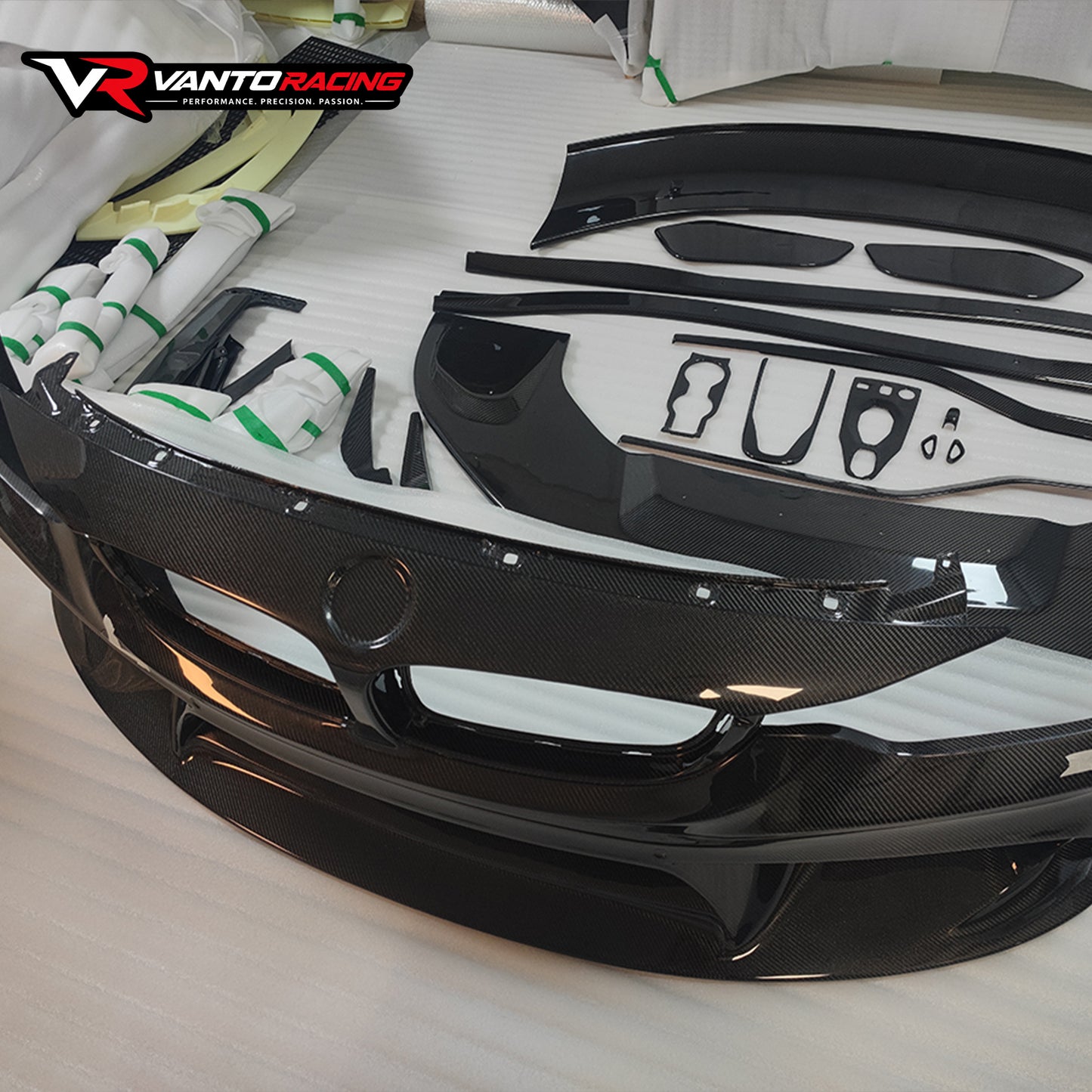กันชนหน้า BMW M3 M4 (F80 / F82) สไตล์ 3D คาร์บอนไฟเบอร์เต็ม | เปลี่ยนโดยตรง