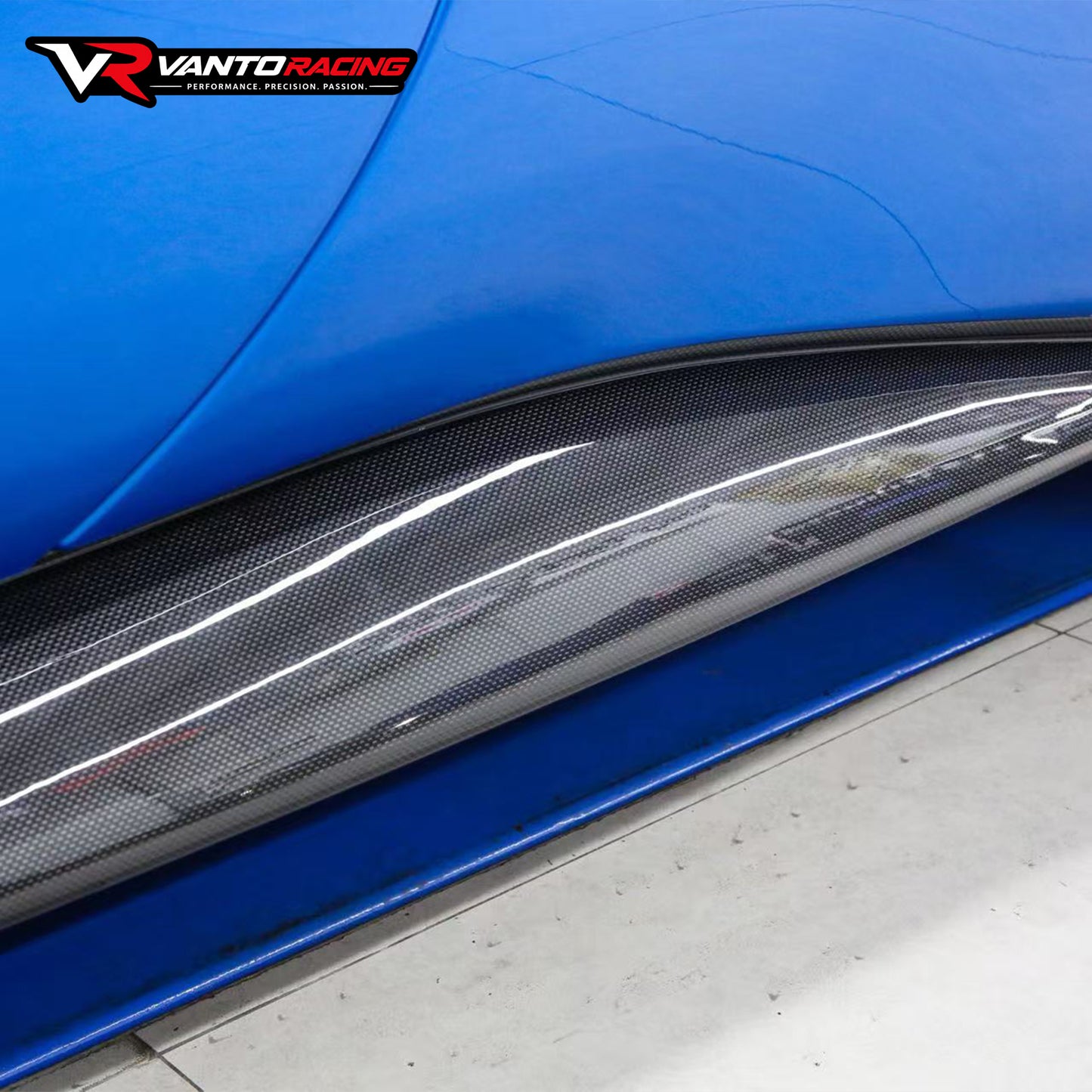 Kit Badan Gentian Karbon Ferrari 296 GTB — Lip Hadapan, Skirt Sisi & Pembaur Belakang