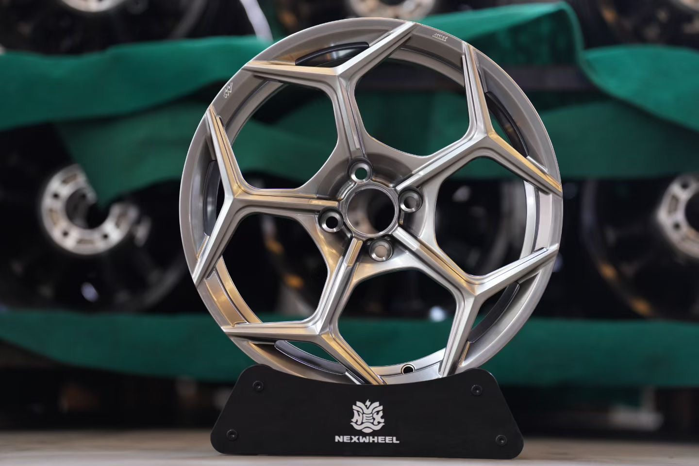 Custom Forged Aluminum Wheels – 18 to 24 Inch, Any Vehicle