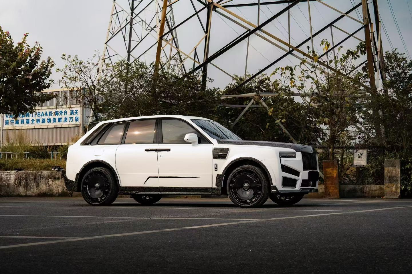 Rolls-Royce Cullinan 2025 MSY Metal Mold Forged Dry Carbon Fiber Body Kit
