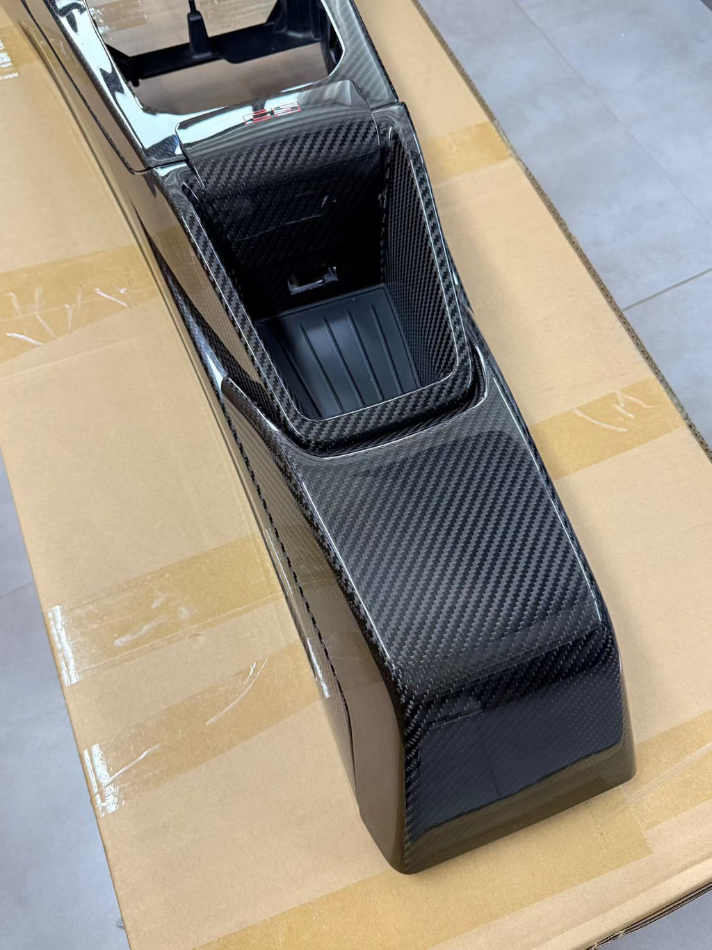 BMW M2 M3 M4 G87 G80 G81 G82 G83 CS-Style Dry Carbon Fiber Center Console Armrest