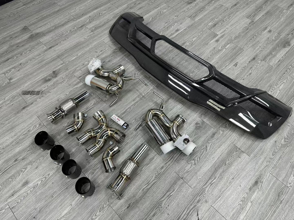 Chevrolet Corvette C8 Z06-Style Carbon Fiber Rear Diffuser & Quad Center-Exit Exhaust