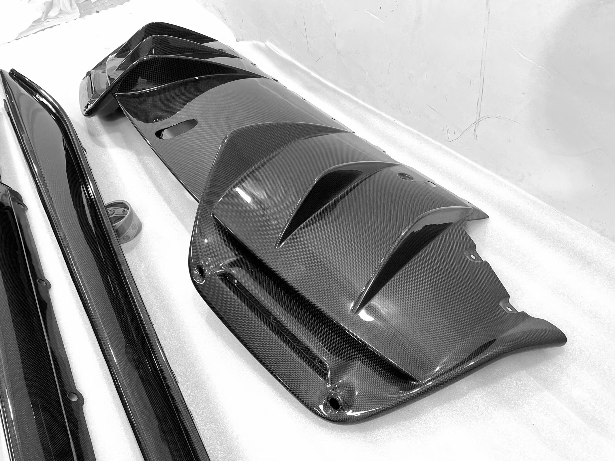 Ferrari 296 GTB Carbon Fiber Body Kit — Front Lip, Side Skirts & Rear Diffuser