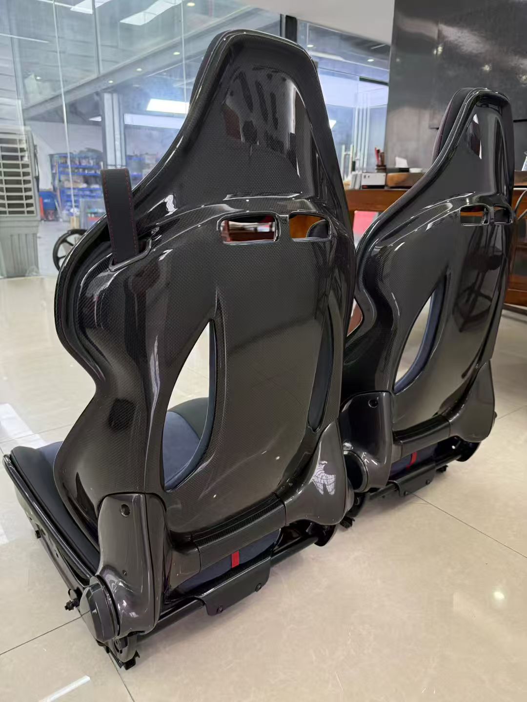 Lightweight Dry Carbon Fiber Racing Seat | Universal Fit & Ferrari Dedicated Models