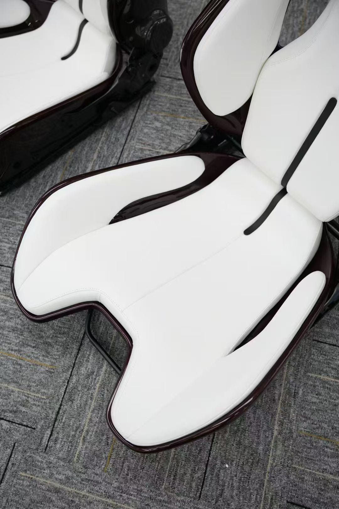 Lightweight Dry Carbon Fiber Racing Seat | Universal Fit & Ferrari Dedicated Models