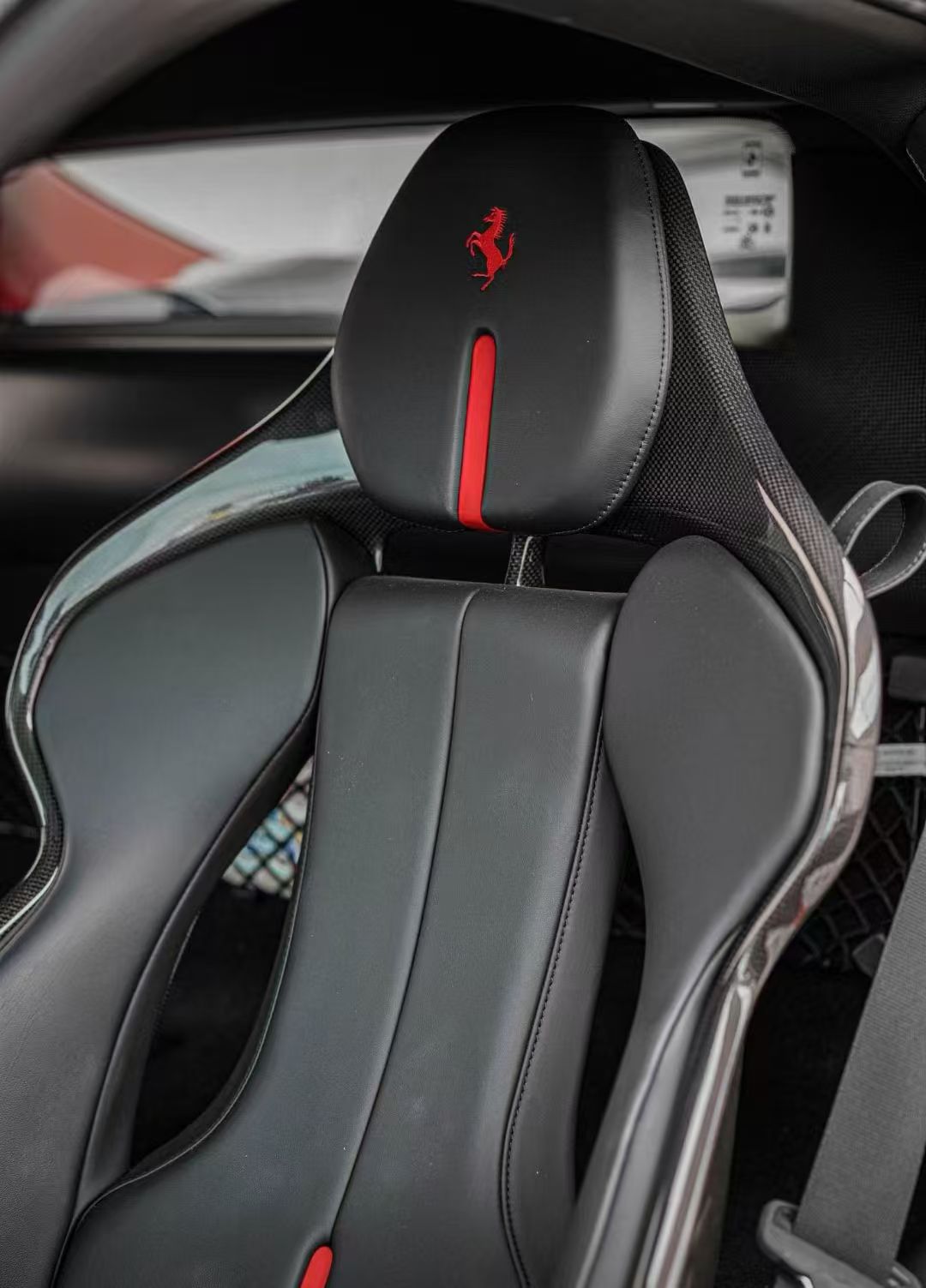 Lightweight Dry Carbon Fiber Racing Seat | Universal Fit & Ferrari Dedicated Models