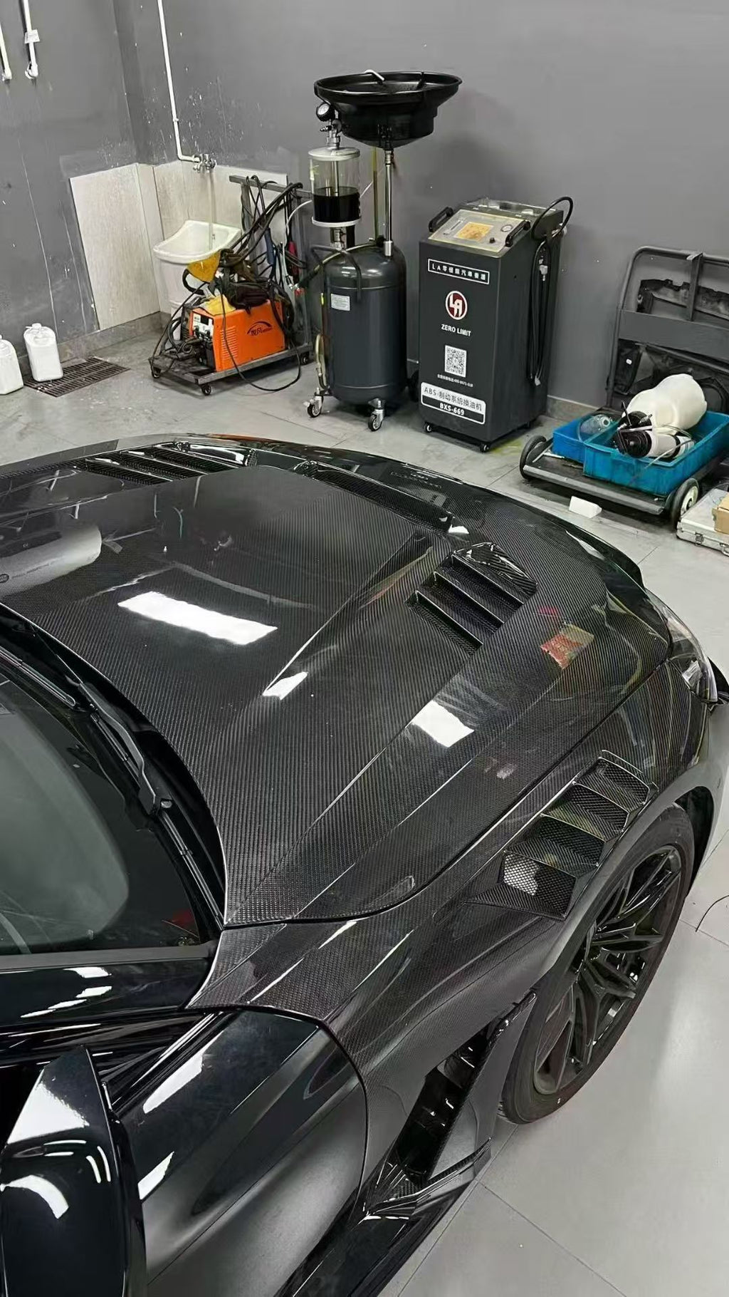 BMW G42 G87 Dry Carbon Fiber Hood & Fenders – N-Style Vented