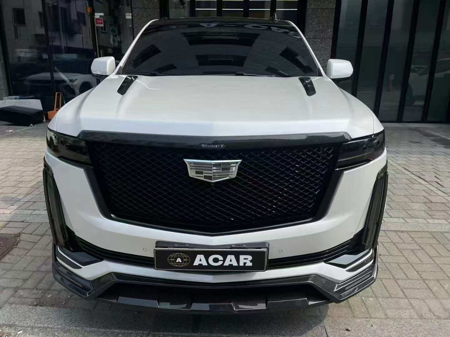 Kit Badan Penuh M-Style Gentian Karbon Kering Cadillac Escalade