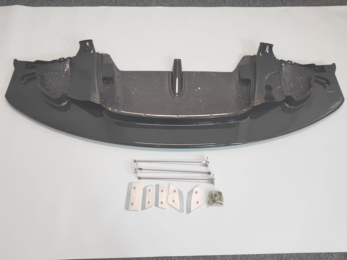 กันชนหน้า BMW M3 M4 (F80 / F82) สไตล์ 3D คาร์บอนไฟเบอร์เต็ม | เปลี่ยนโดยตรง