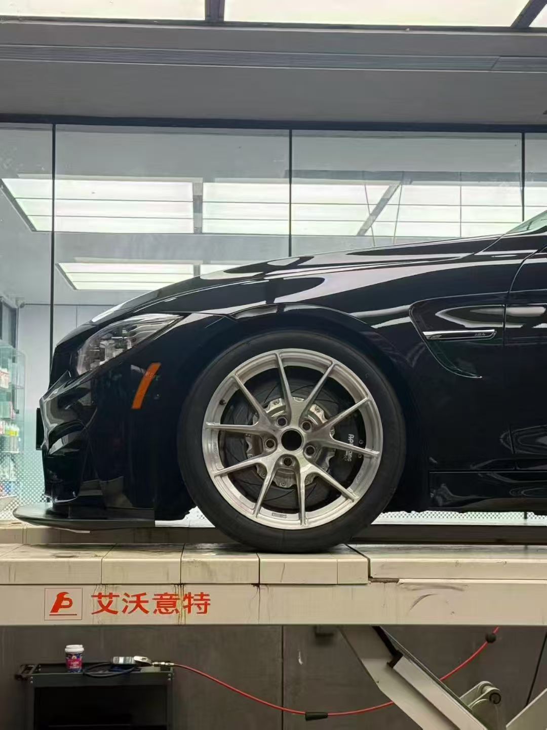 กันชนหน้า BMW M3 M4 (F80 / F82) สไตล์ 3D คาร์บอนไฟเบอร์เต็ม | เปลี่ยนโดยตรง